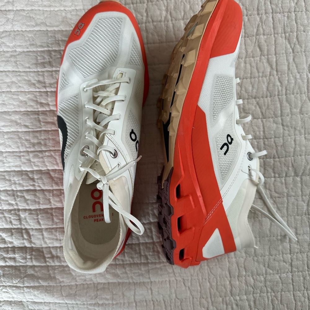 On cloudventure peak 3 undyed flame 368